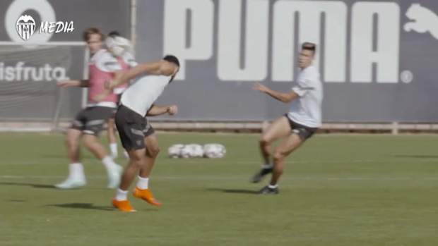 Gattuso's Valencia prepare for Elche test at home